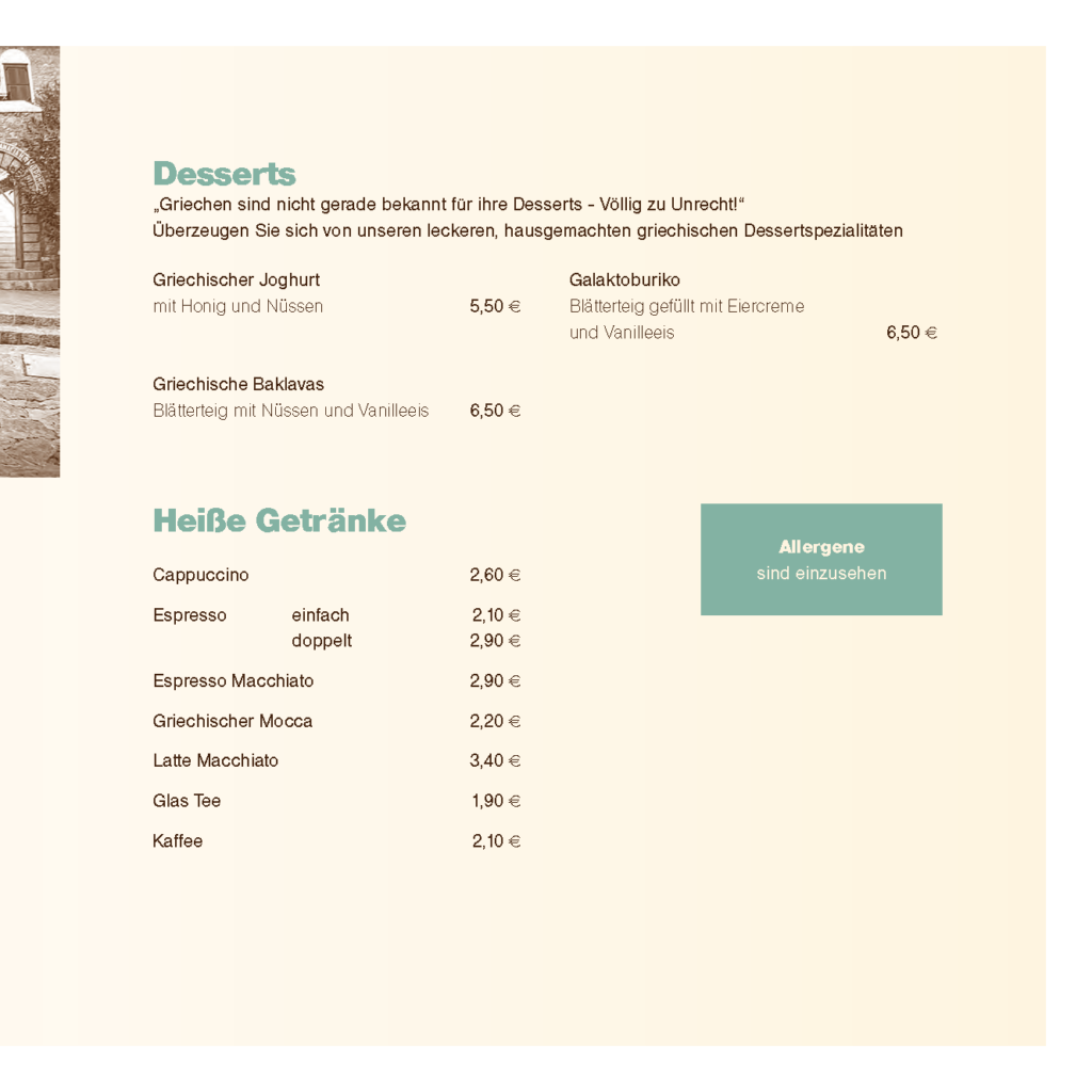 Griechische Desserts und heiße Getränke – Joghurt mit Honig, Baklava, Kaffee & Tee